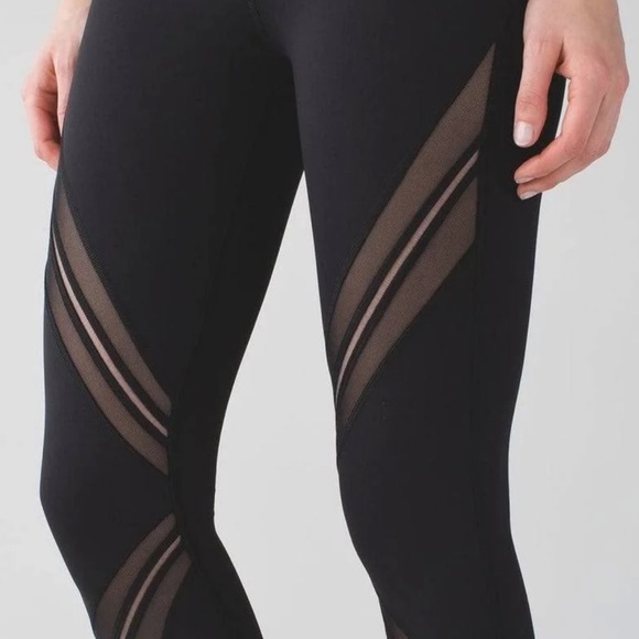 Lululemon High Times Tight (Metta) *Full-On Luxtreme - Picture 2 of 4